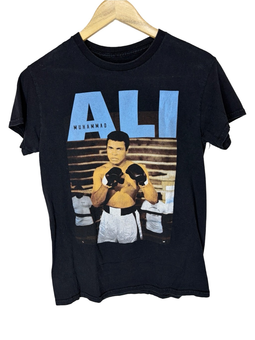 Ali Black Graphic short sleeve Boxing Tee with Blue 'ALI' Print small